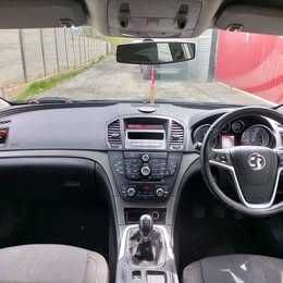 Dezmembram Opel insignia 2.0 cdti an 2010 bara /motor /far/capota