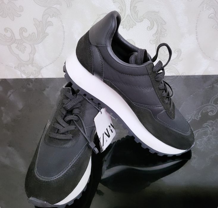 Туфли и кроссовки