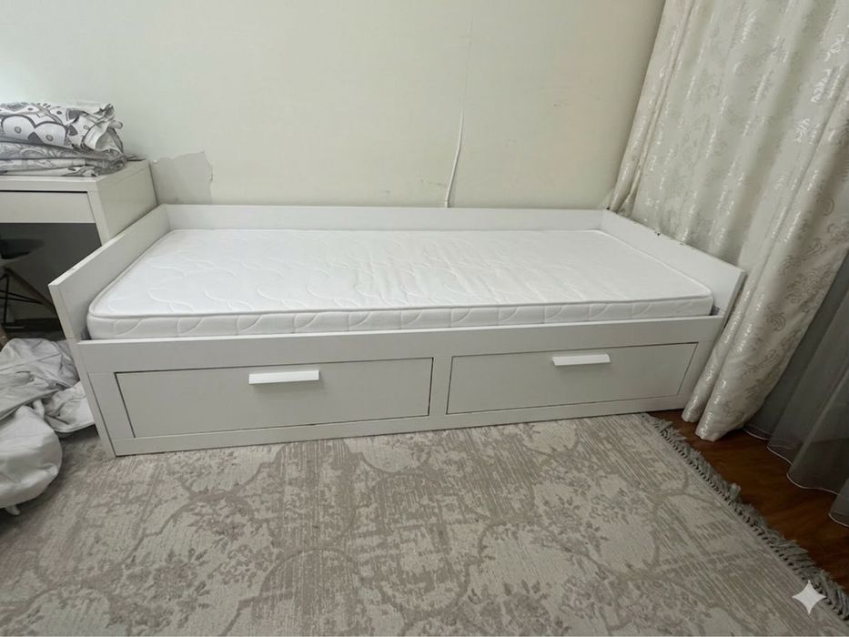 Кровать односпальнная