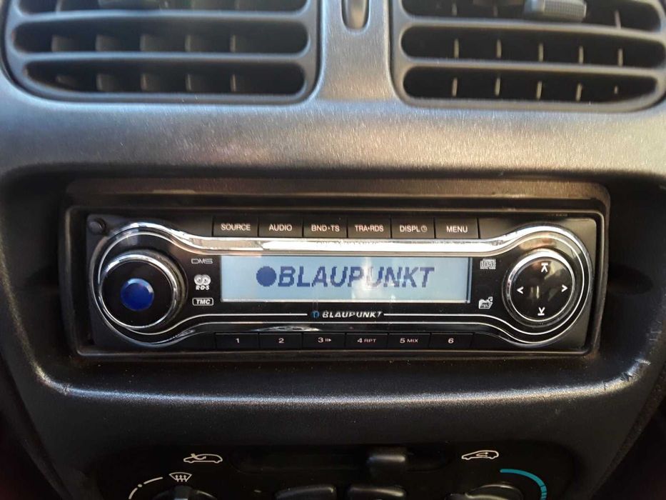 Касетофон и CD за автомобил Blaupukt 29лв.