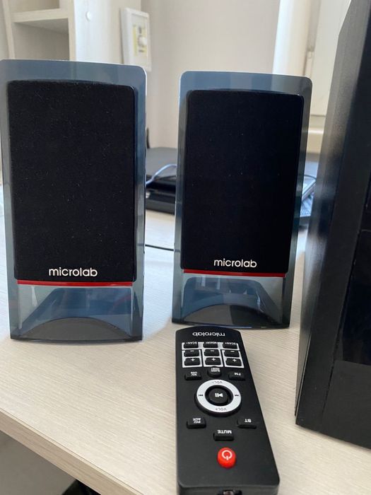 Музыкальные колонки Microlab