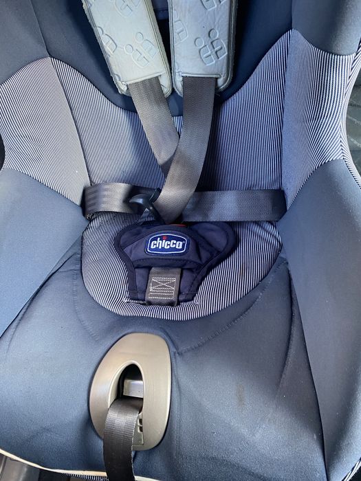 Scaun copii auto / masina chicco cu isofix