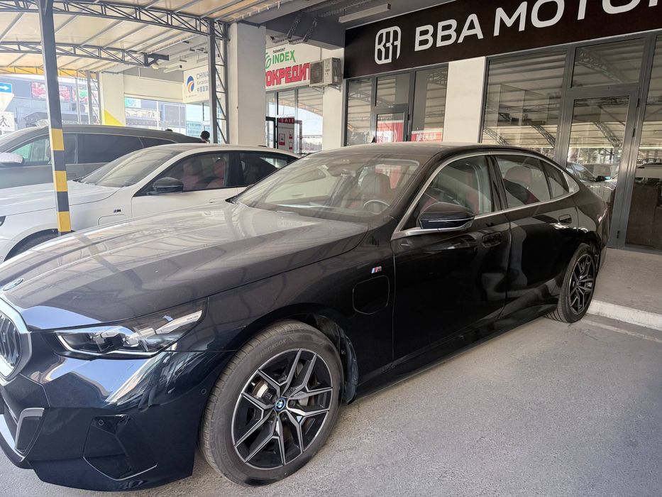 BMW i5 40L M paket 2025 yil dop opsiya bor
