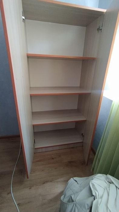 Шкаф размером 160 на 80 см
