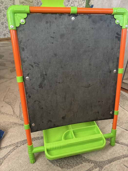 Доска для рисования , мальберт