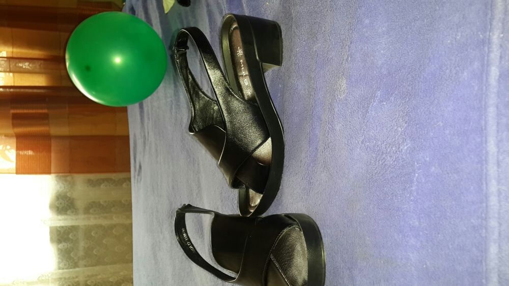 Продам обувь женскую