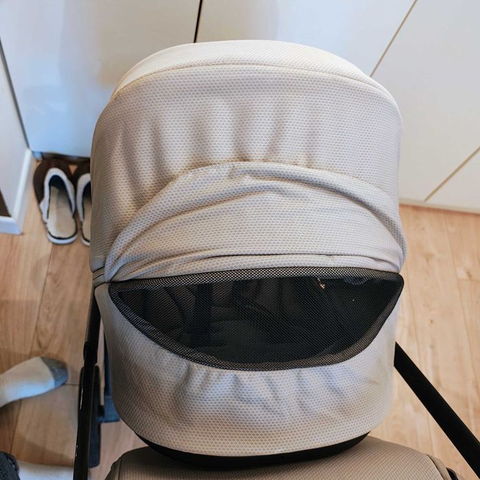 Cărucior Cavoe Moi + și accesorii