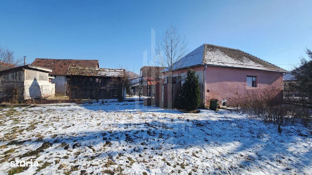 Casă cu două corpuri de clădire și teren generos – sat Boarta, județul