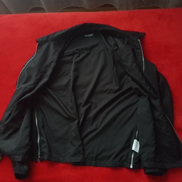 Продам зипку undercover