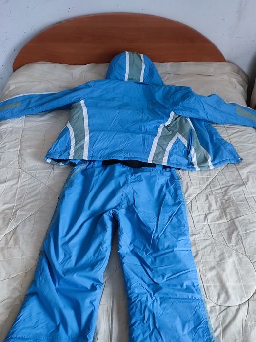 Продам жен.лыж.костюм..52-54 размер.
