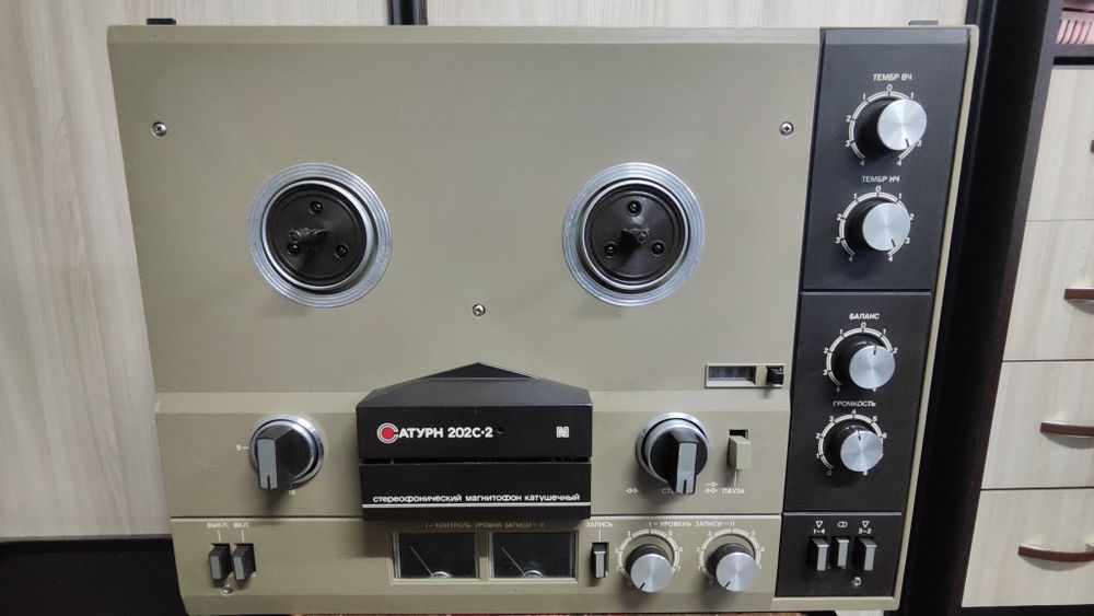 Продам Сатурн 202 2 и 202 1