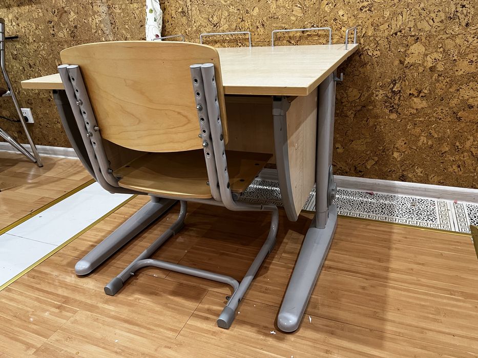 Парта и стул для школьника
