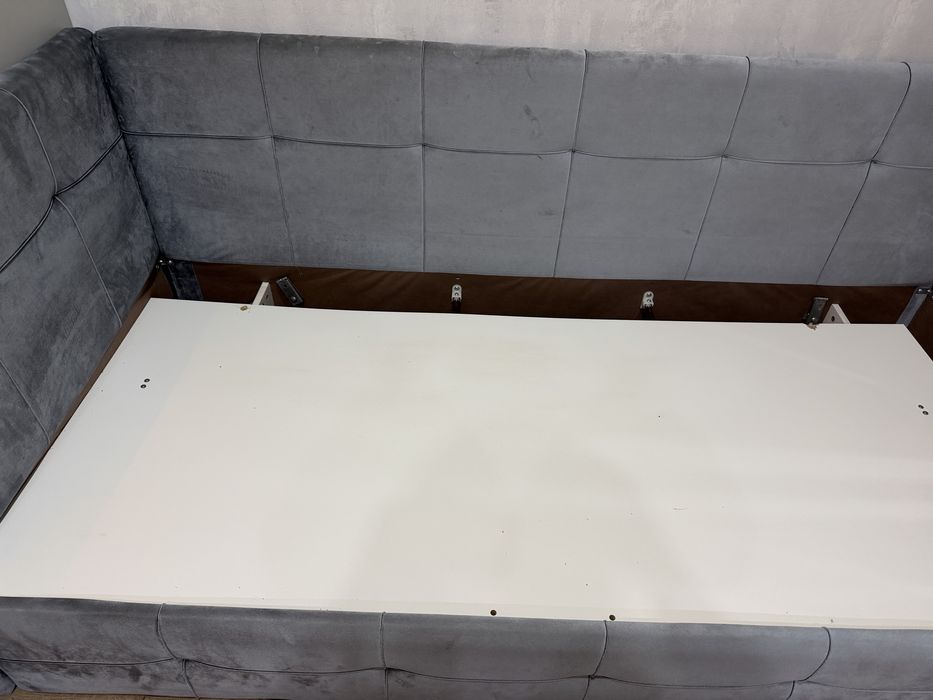 Продам кровати в отличном состоянии.