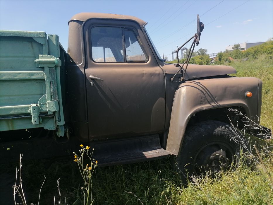 Продаю газ 52 в нормальном состоянии