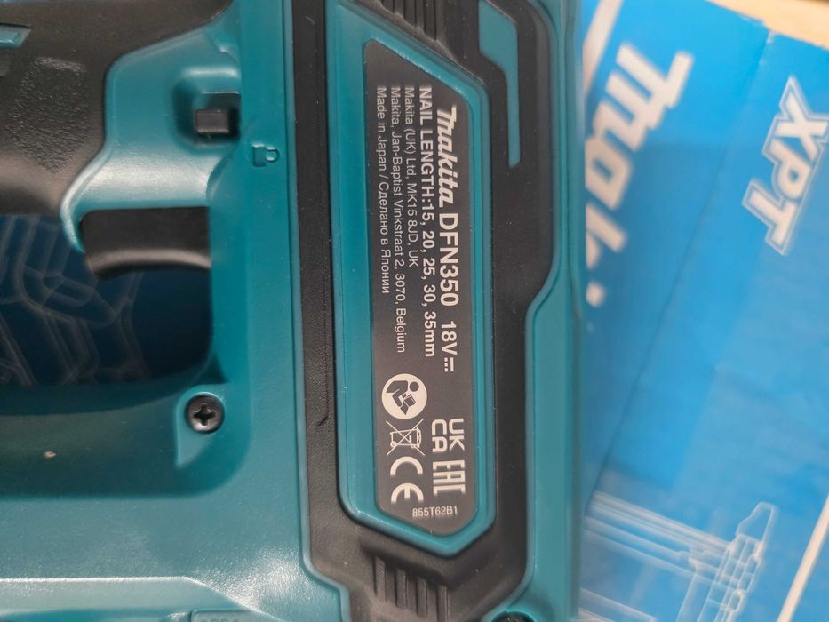 Pistol pentru cuie Makita DFN350Z pe acumulator de 18V