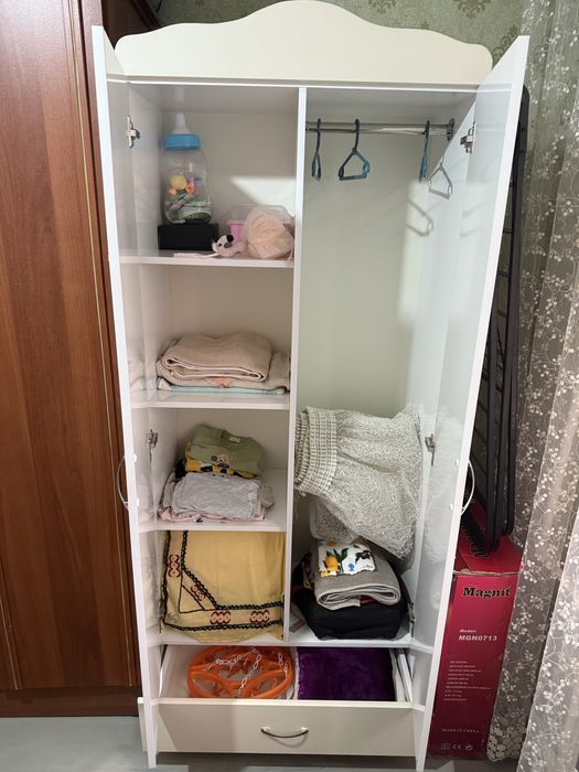 Детская кроватка c шкавчиком