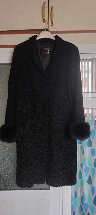 Qorakoʻl norka sotiladi