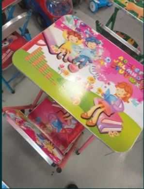 Детска маса със столче