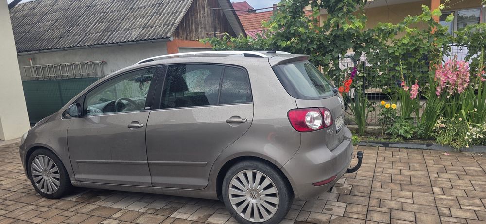 VOLKSWAGEN Golf Plus 2012 — imagine 5