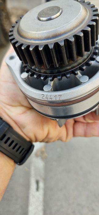 Водна помпа  за  Инфинити и други коли