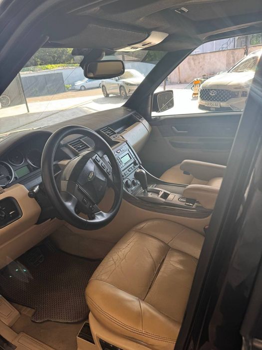 Range rover qora