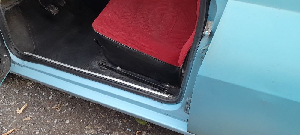 825€ OFERTĂ până la 19 feb. Dacia 1310 CN1 din 1993 - ITP valabil.