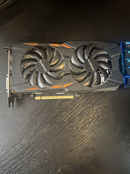 vand placa video gtx 1050 ti
