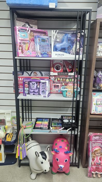 Стеллажи продам для товара