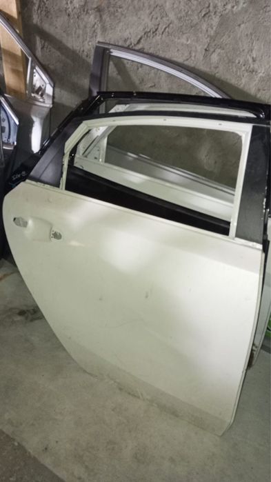 Продам запчасти hyundai Kia Genesis