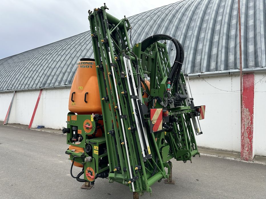 Instalatie de erbicidat AMAZONE UF 1501. 20m