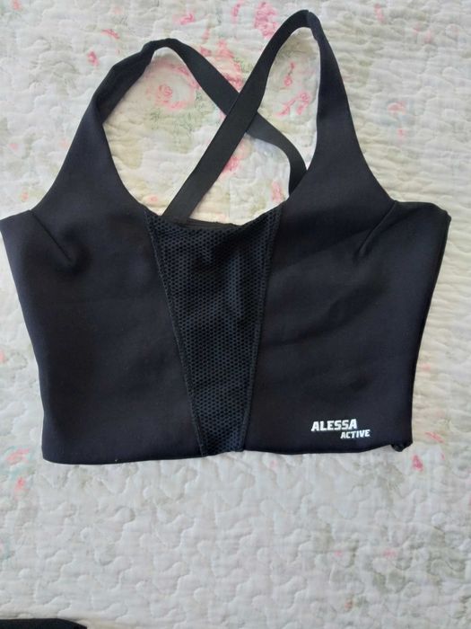 Дамско спорто бюстие