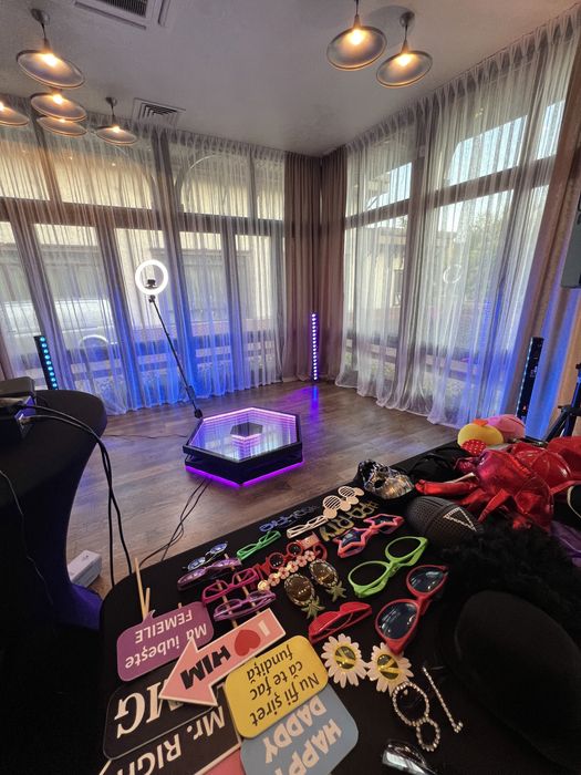 Cabina foto oglinda/ video 360 °/fum greu dansul mirilor/ paparazzi