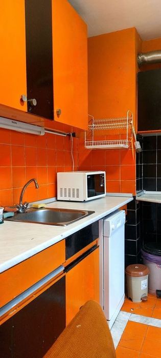 Дава се под наем Тристаен апартамент в София, Света Троица - 85 кв.м за 547.23 € - Снимка #1