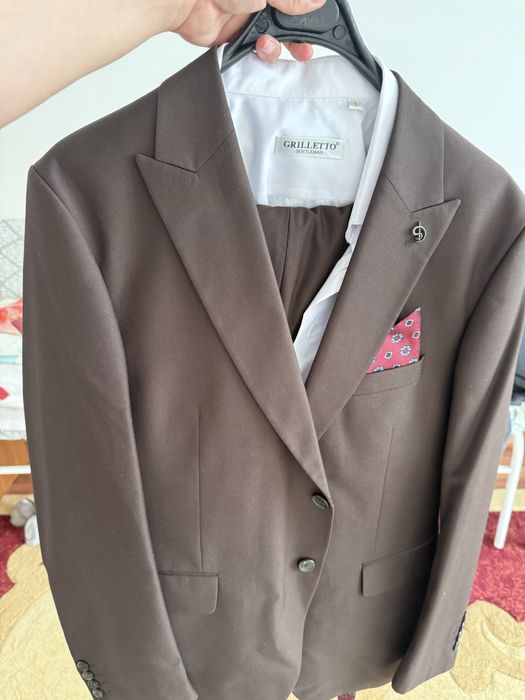 Мужской костюм.