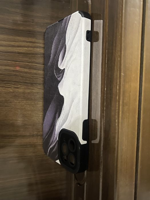 iPhone 11pro max uchun chexol hali yangi ishlatilmgan