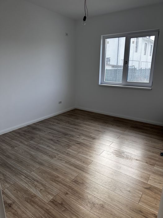Casa de vanzare 4 camere