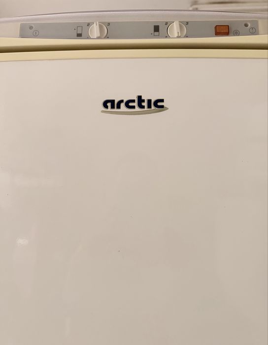 Frigider ARCTIC 2 motoare