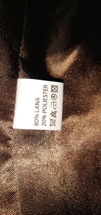 Palton maro cu guler din blană artificială