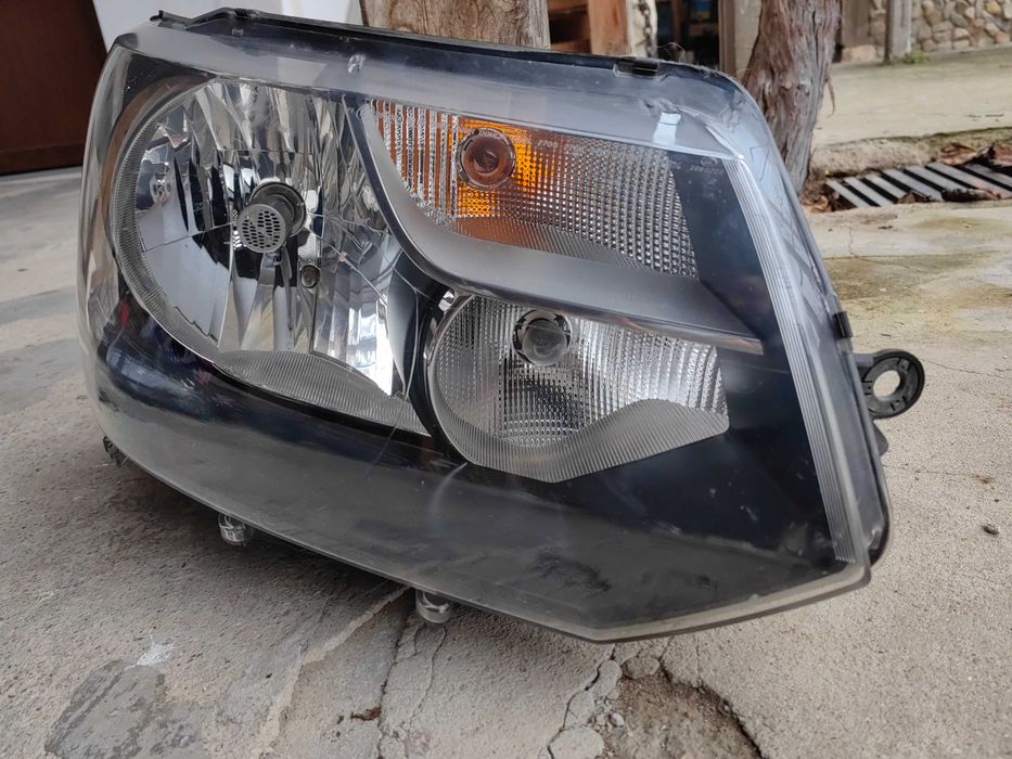 Фар VW Transporter T5 Face Cravelle Multivan десен / Фар Транспортер