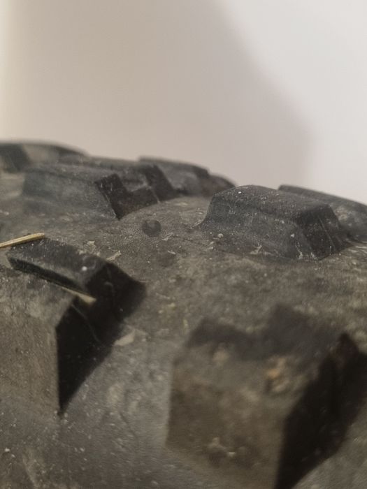 Anvelopa bicicleta Maxxis DHF 2.6
- 29
- stare excelenta. 
- a fost tubeless.

Vânzare pentru a trece la