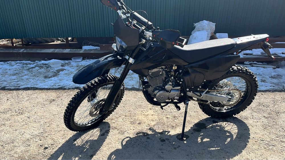Продам мотоцыкл эндуро 250 кб