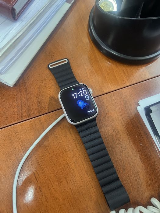 apple watch i watch 8  45 talik