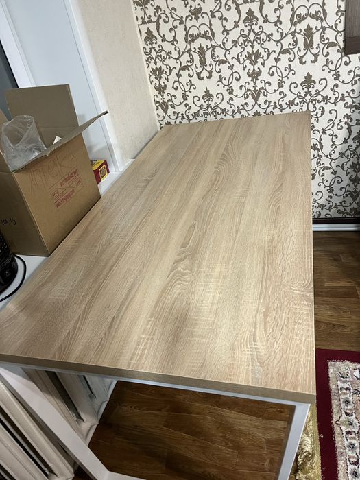 Продам стол в хорошем состоянии