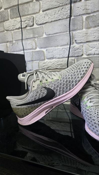 Оригинальные кроссы Nike