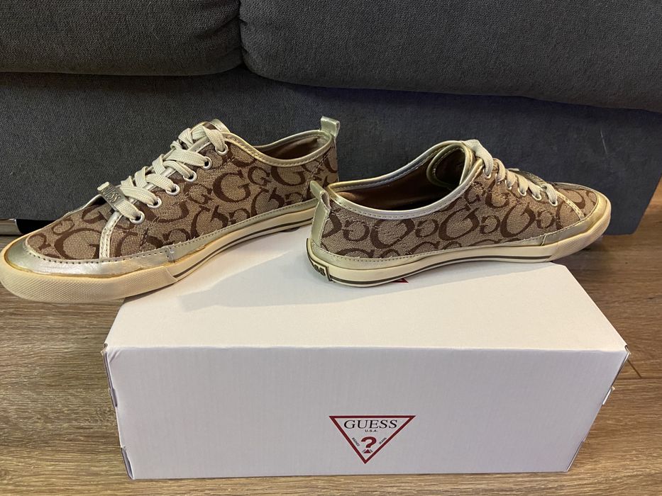 GUESS оригинални дамски обувки