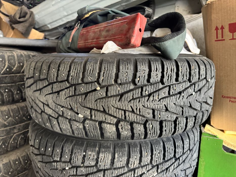 Nokian 205/70/15