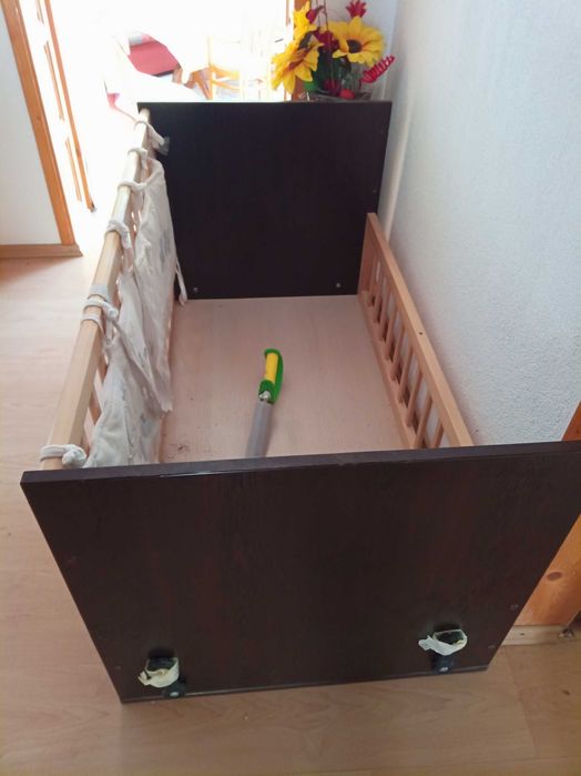 НАМАЛЕНА !!!3 в 1- кошара ,люлка и легло с вграден шкаф на колела п