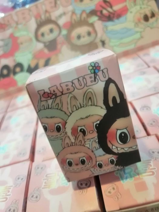 Плюшени Labubu и Капибара