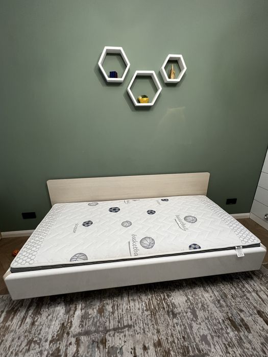 Кровать для ребенка/подростка