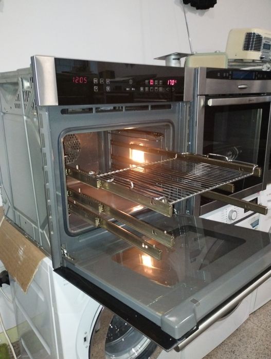 Фурна Siemens Black edition